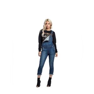 True Religion size medium Halle mid rise capris